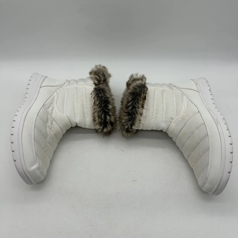 Ryka Womens 8.5M Suzy White Quilted Puffer Faux Fur Trim Winter Ankle Snow Boots